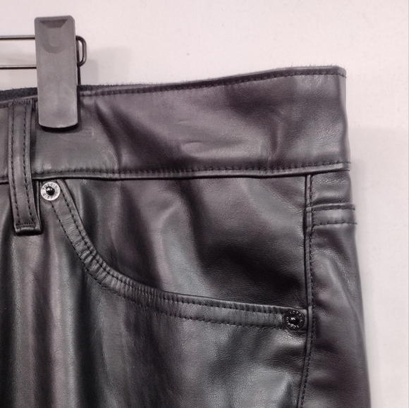 Torrid Faux Leather High Rise Ankle Pants Womens 22R Black Boho Retro 90s Y2K - Picture 4 of 9